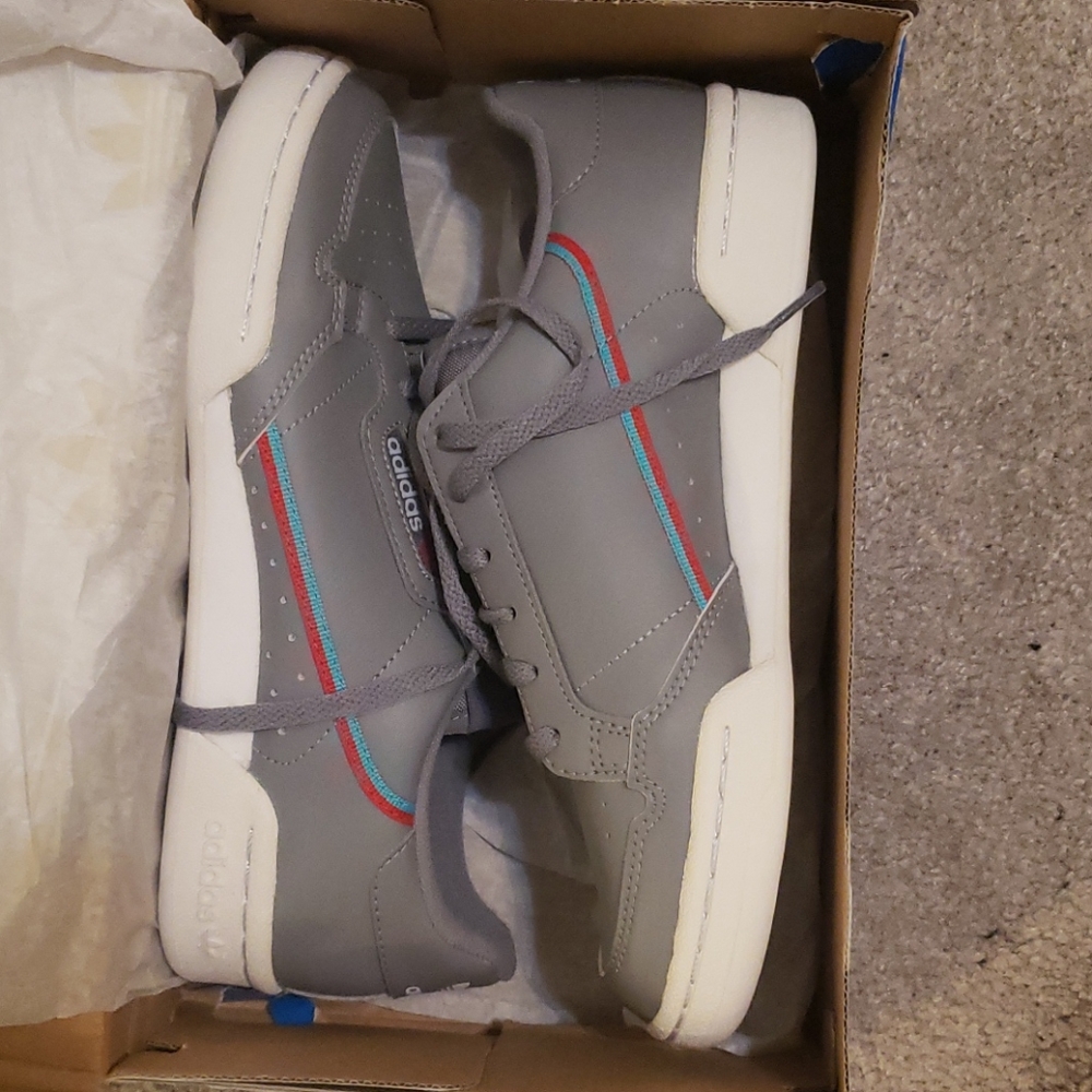Adidas Continental
